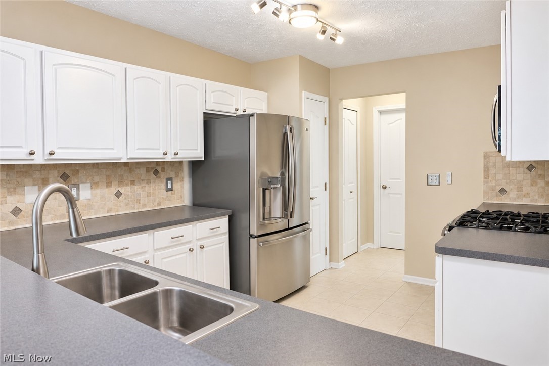 29433 Hummingbird Circle Westlake OH 44145