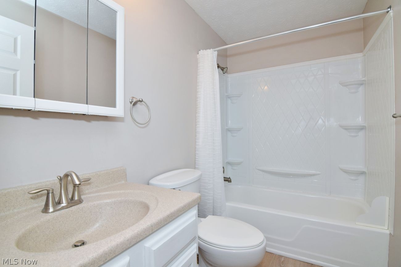 10125 Driftwood Cove Aurora OH 44202