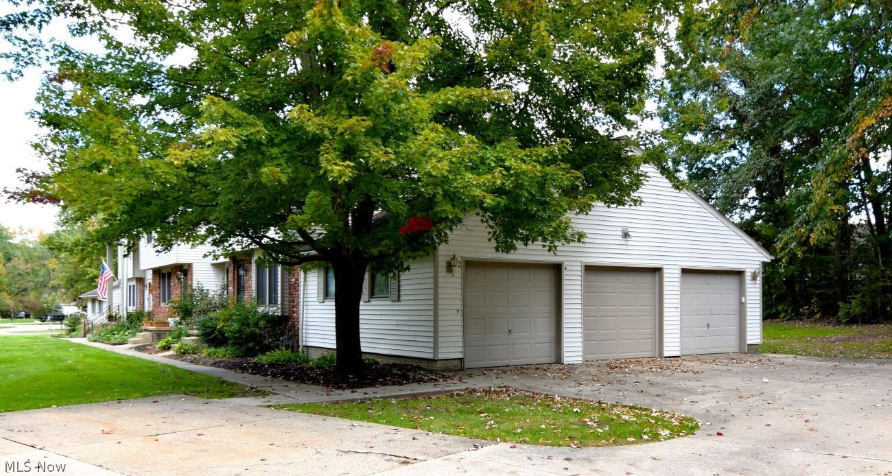 10125 Driftwood Cove Aurora OH 44202