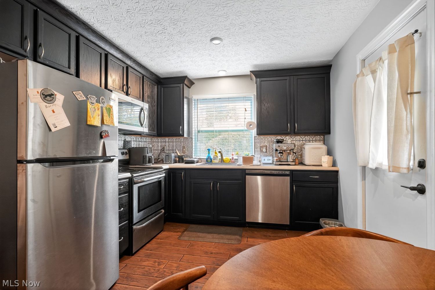 1473 Munroe Falls Avenue Cuyahoga Falls OH 44221