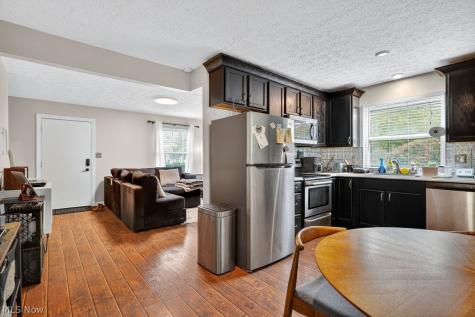 1473 Munroe Falls Avenue Cuyahoga Falls OH 44221