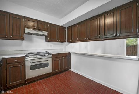 1015 Trevitt Circle N Euclid OH 44143