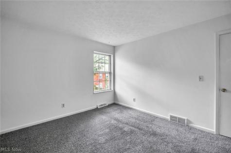 1015 Trevitt Circle N Euclid OH 44143