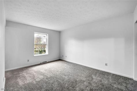 1015 Trevitt Circle N Euclid OH 44143