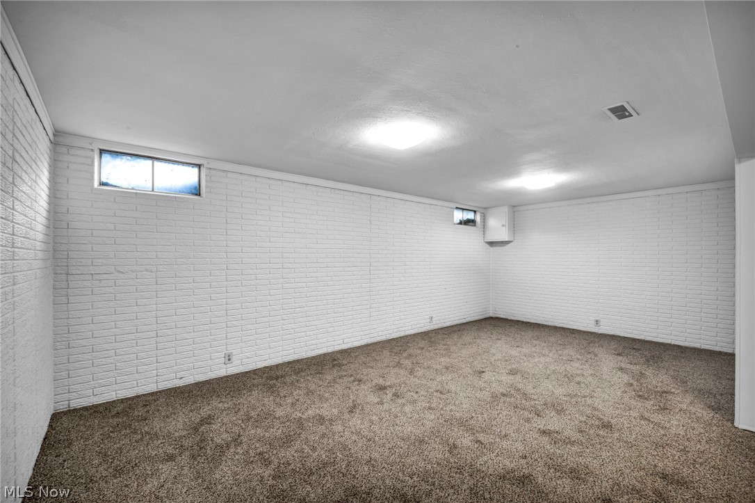 1015 Trevitt Circle N Euclid OH 44143
