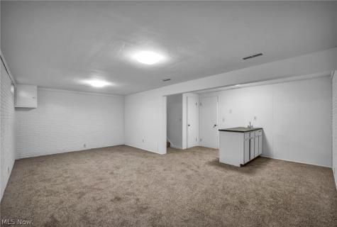 1015 Trevitt Circle N Euclid OH 44143