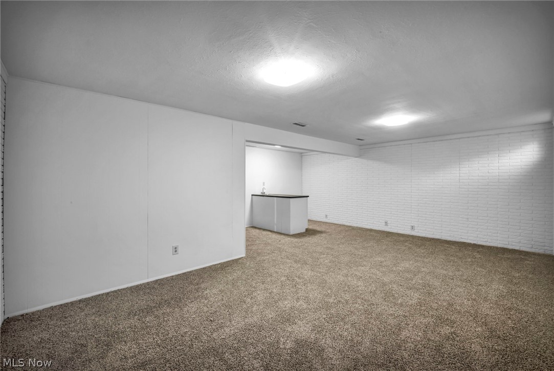 1015 Trevitt Circle N Euclid OH 44143
