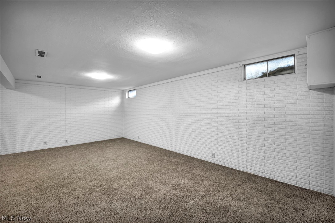1015 Trevitt Circle N Euclid OH 44143