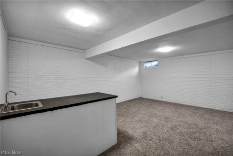 1015 Trevitt Circle N Euclid OH 44143