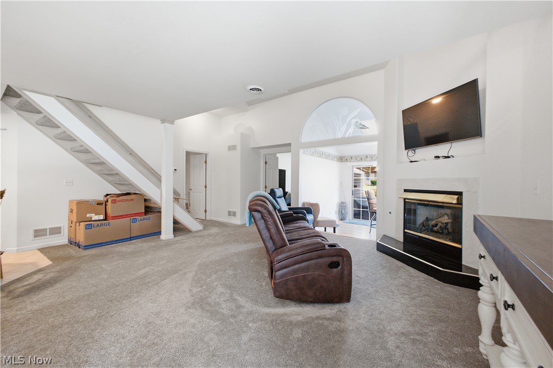 126 N Aspen Court Warren OH 44484