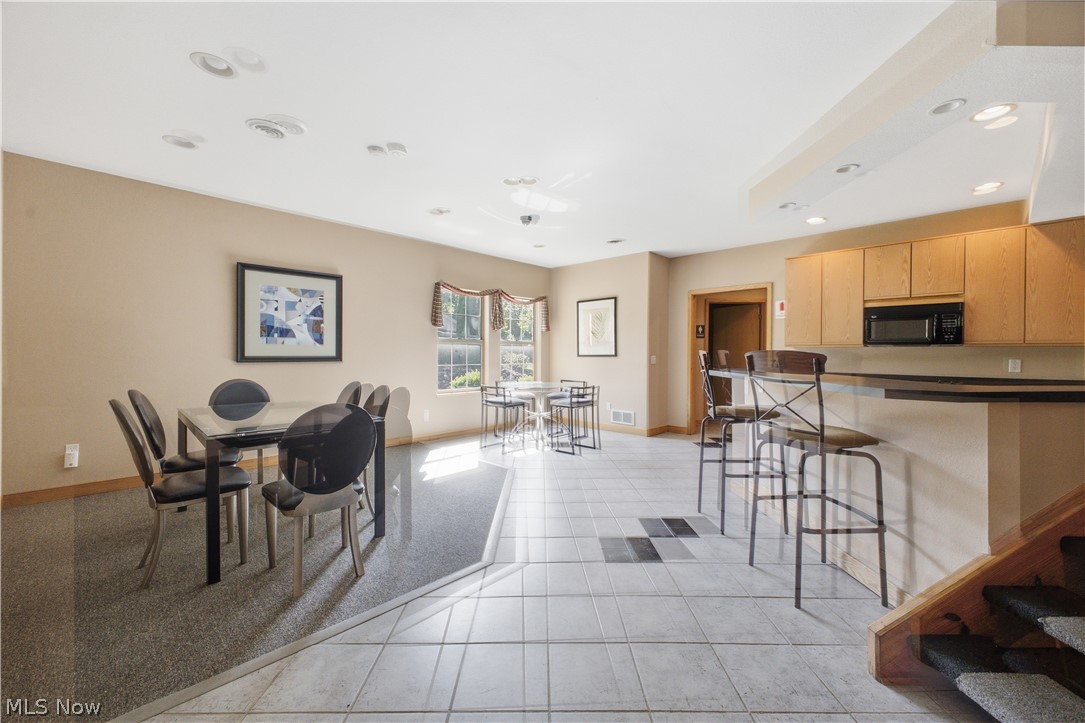 126 N Aspen Court Warren OH 44484