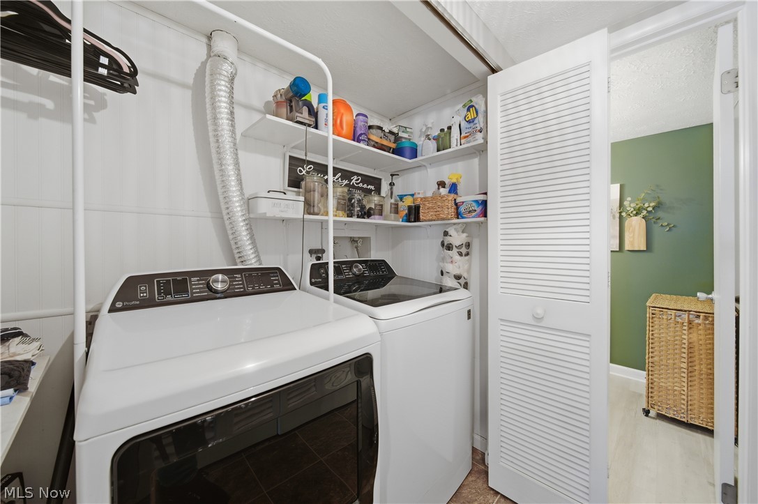 2137 Beechtree Drive Uniontown OH 44685