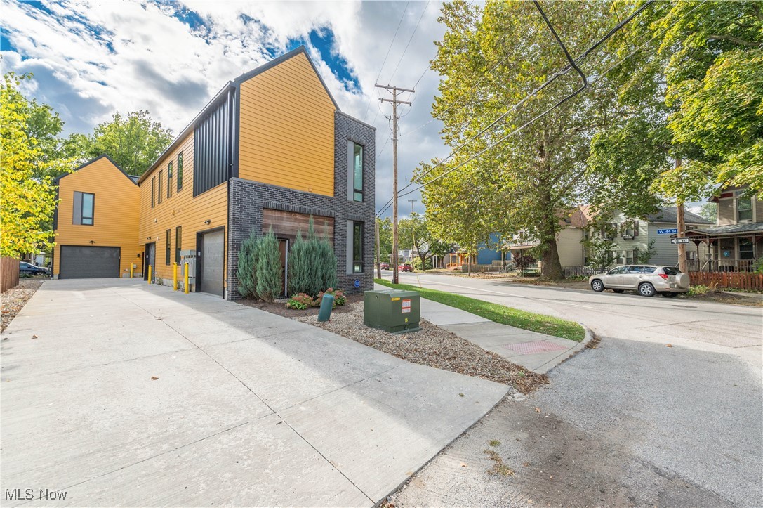 1895 W 44th Street Cleveland OH 44113