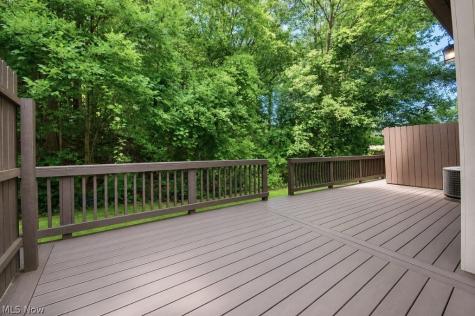 5240 Sable Court Mentor OH 44060