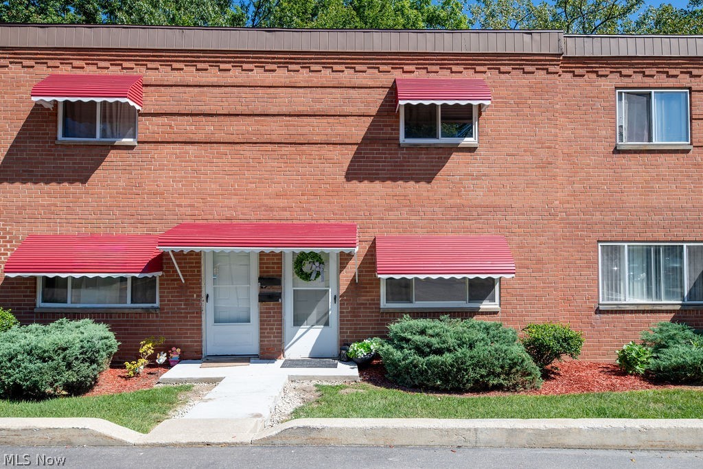 199 Dalepark Drive Bedford OH 44146