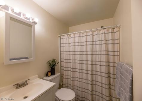 199 Dalepark Drive Bedford OH 44146