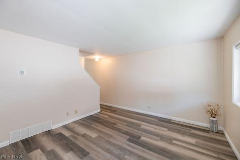 199 Dalepark Drive Bedford OH 44146