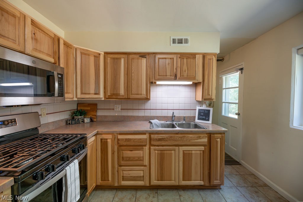 199 Dalepark Drive Bedford OH 44146