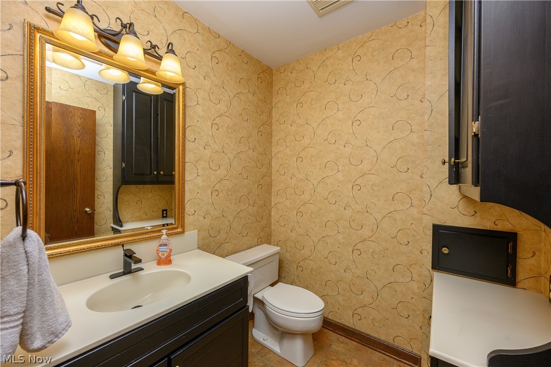16 S Bentley Drive SE Canton OH 44709