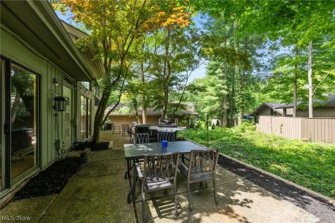 550 Russet Woods Lane Aurora OH 44202