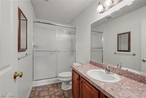 4982 Penny Lane North Olmsted OH 44070