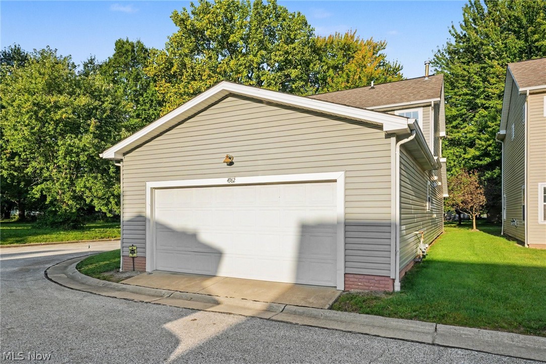 4982 Penny Lane North Olmsted OH 44070