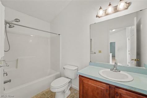 4982 Penny Lane North Olmsted OH 44070