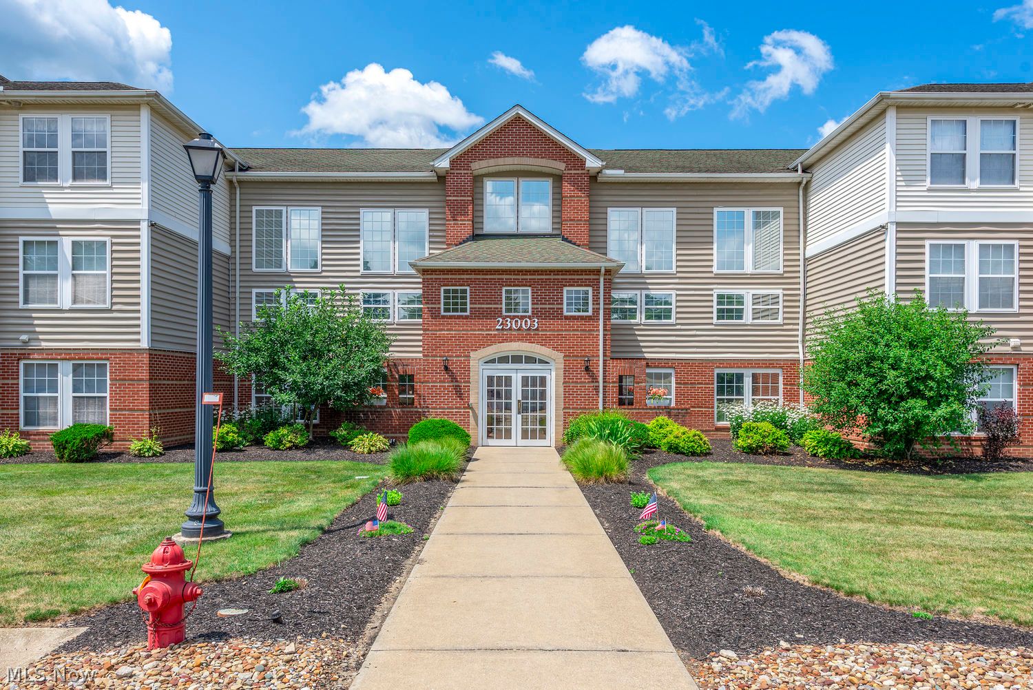 23003 Chandlers Lane Olmsted Falls OH 44138