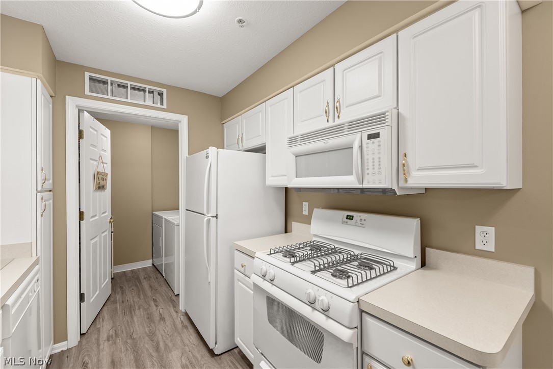 23003 Chandlers Lane Olmsted Falls OH 44138