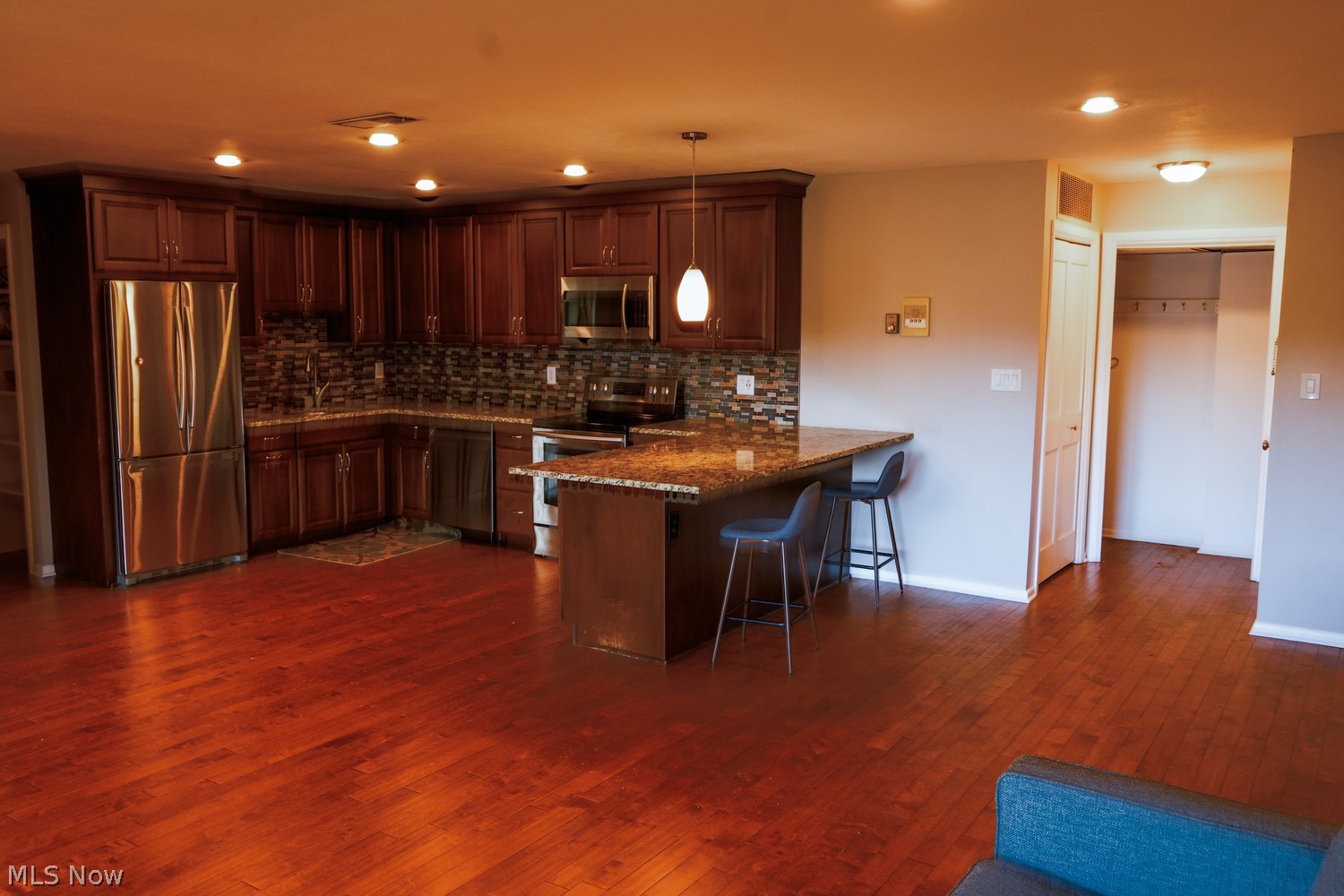 2039 Wooster Road Rocky River OH 44116
