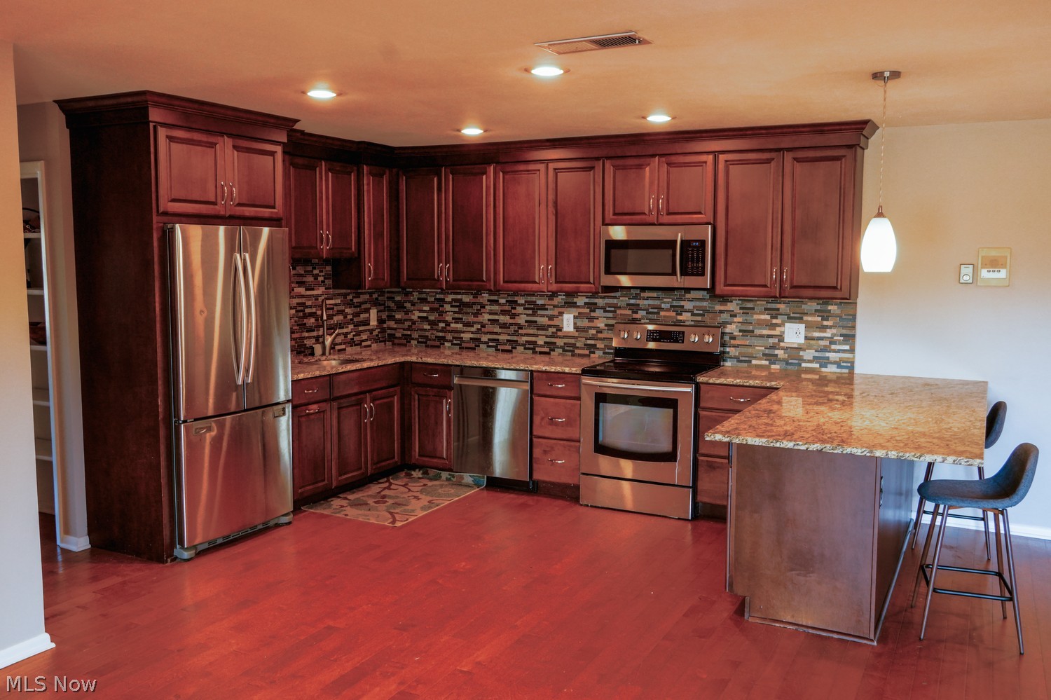 2039 Wooster Road Rocky River OH 44116