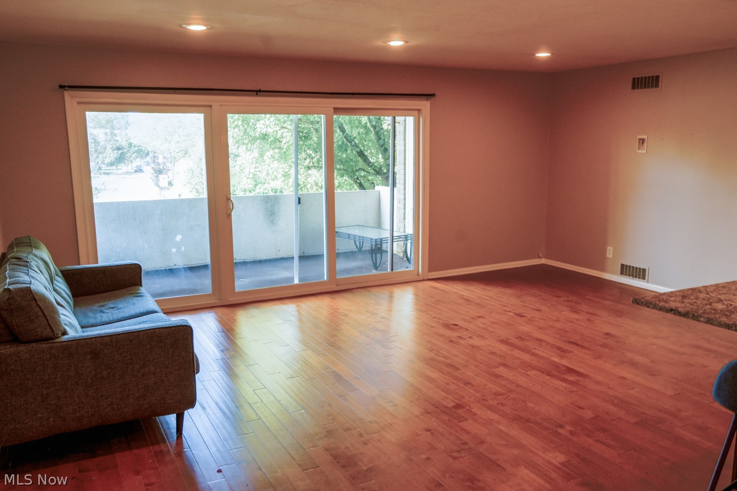 2039 Wooster Road Rocky River OH 44116