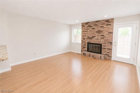 5552 Suncrest Court Parma OH 44134