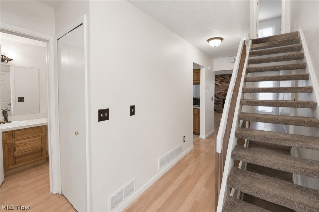 5552 Suncrest Court Parma OH 44134