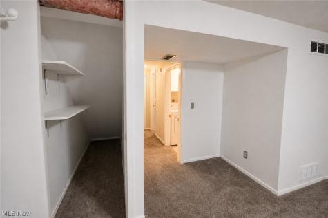 5552 Suncrest Court Parma OH 44134