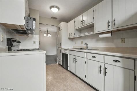 3066 Kent Road Stow OH 44224