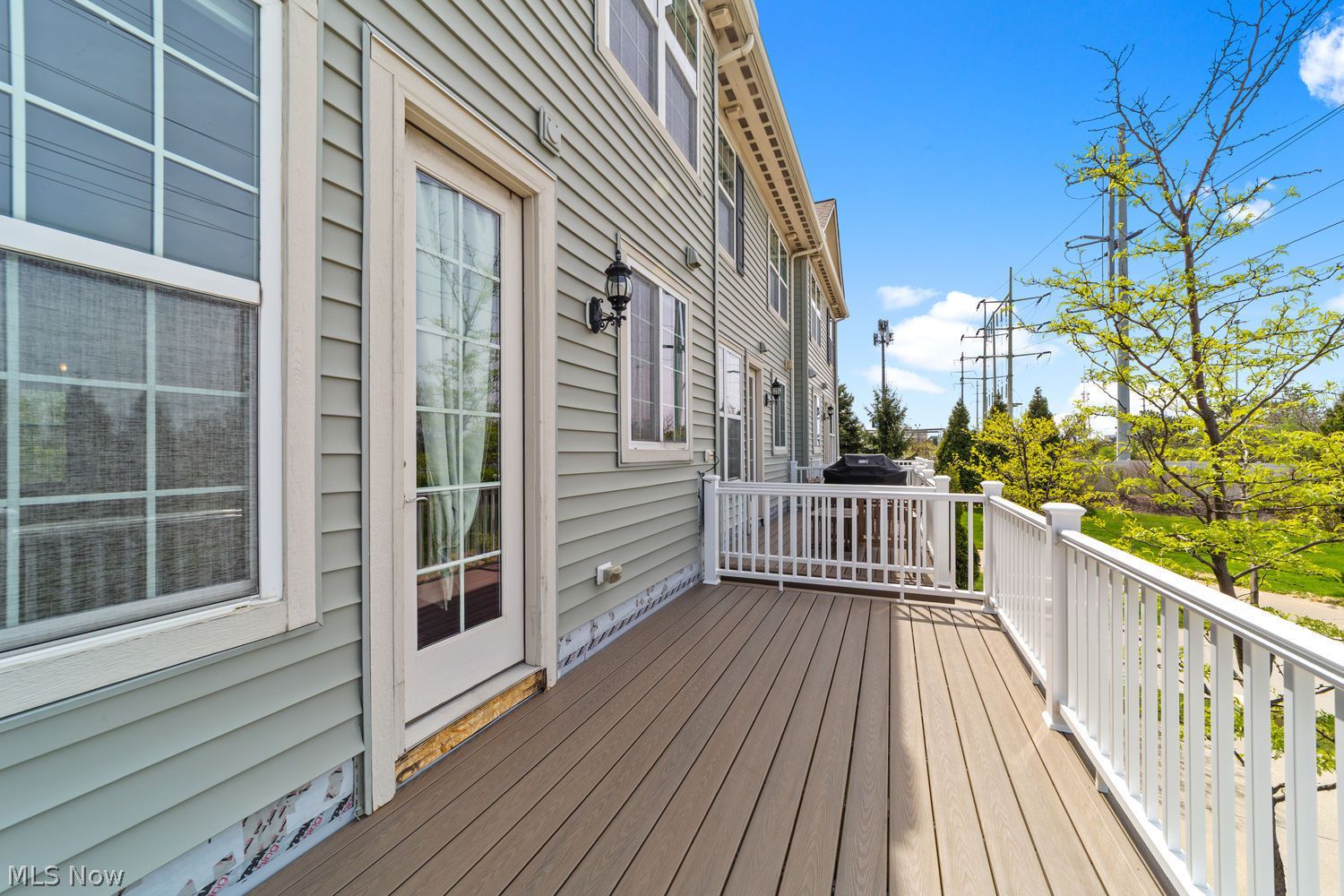 6136 N Pointe Beachwood OH 44124