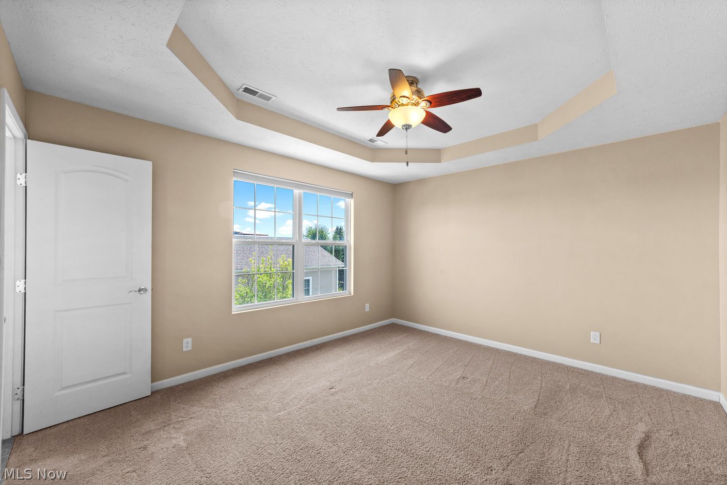 6136 N Pointe Beachwood OH 44124