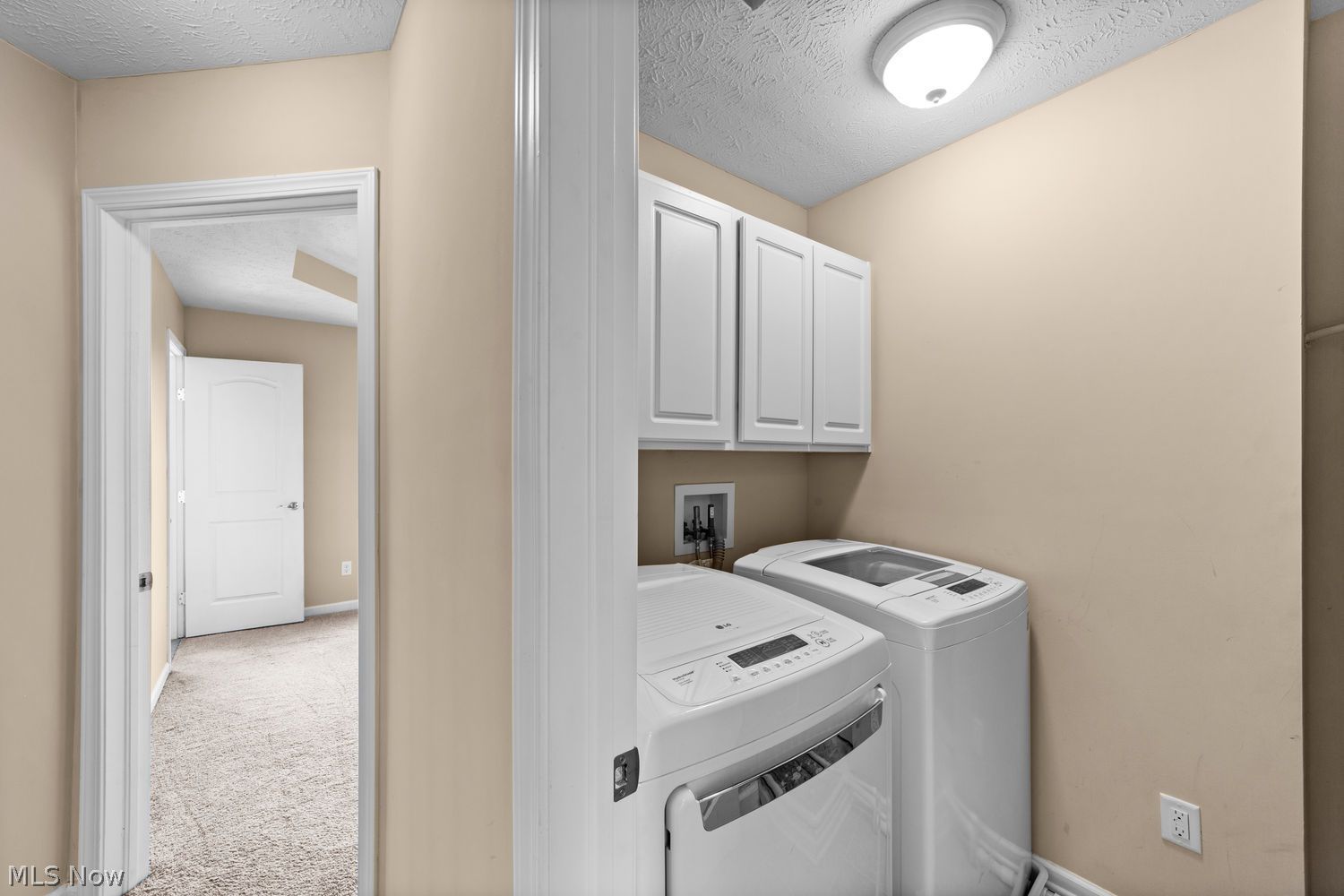 6136 N Pointe Beachwood OH 44124