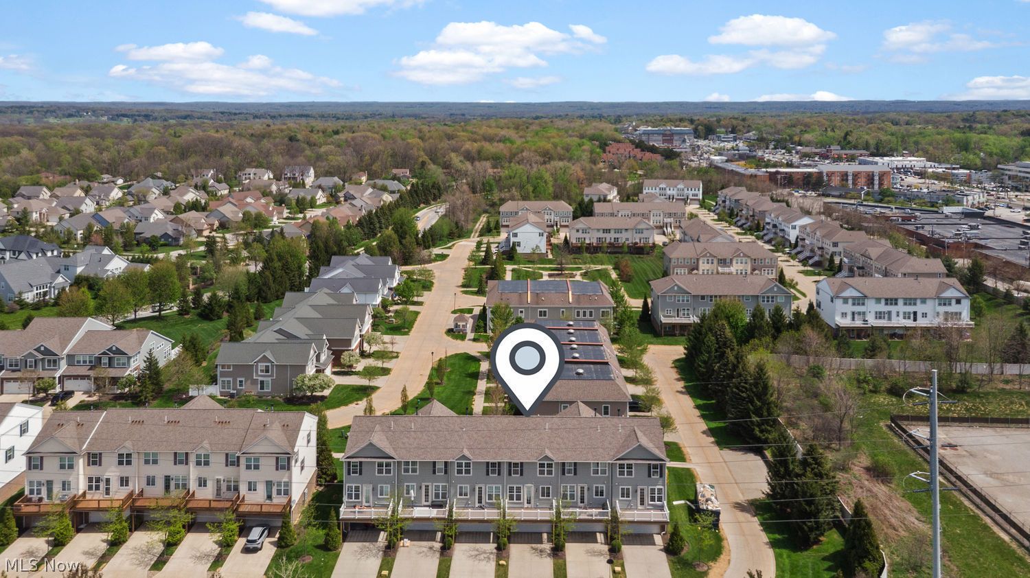 6136 N Pointe Beachwood OH 44124