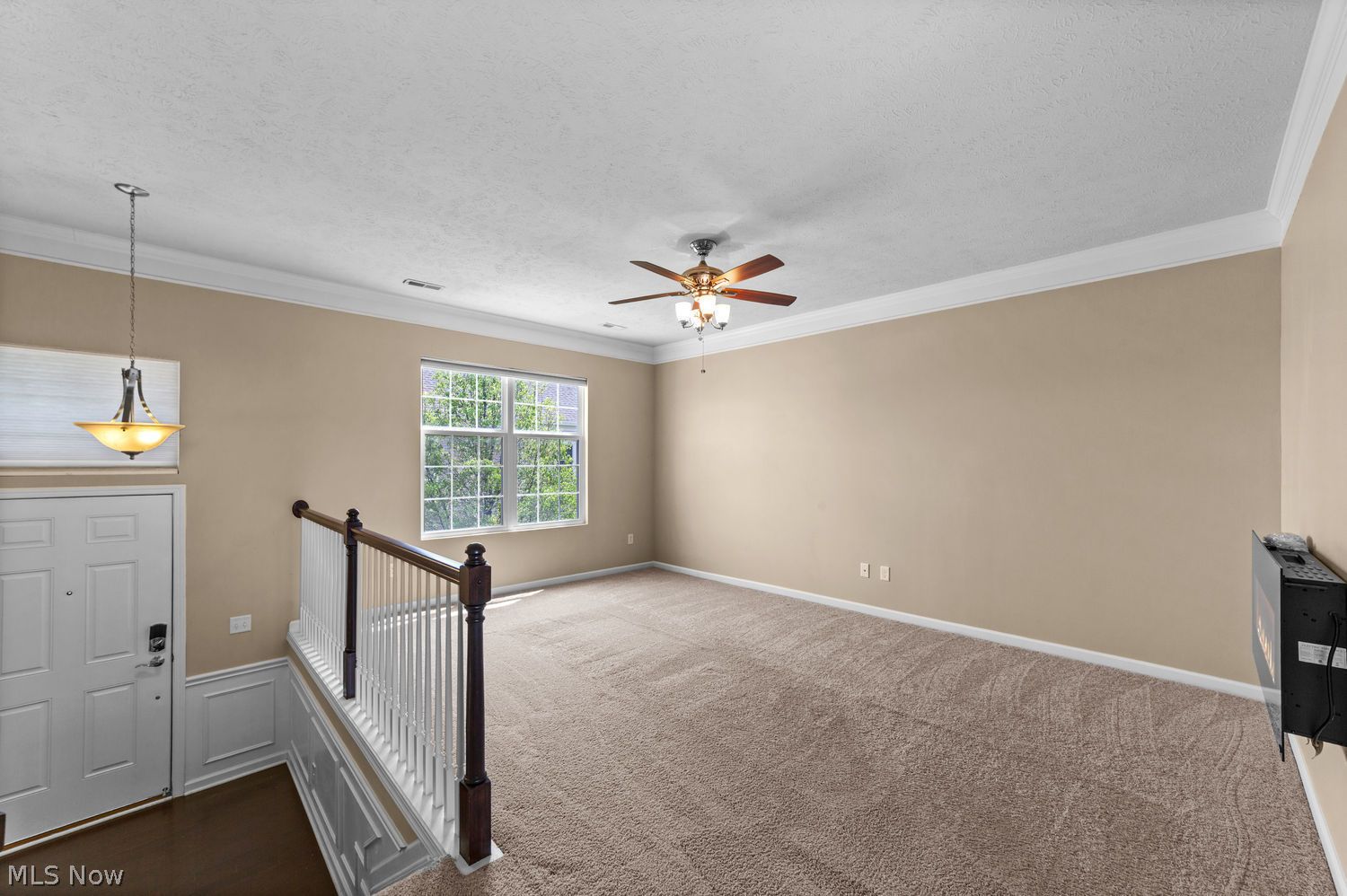 6136 N Pointe Beachwood OH 44124