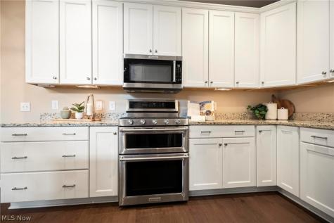 33249 Belladon Court Avon Lake OH 44012