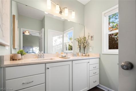 33249 Belladon Court Avon Lake OH 44012