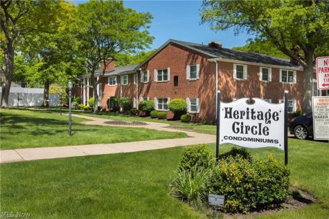 2854 Pease Drive Rocky River OH 44116