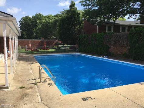 2854 Pease Drive Rocky River OH 44116