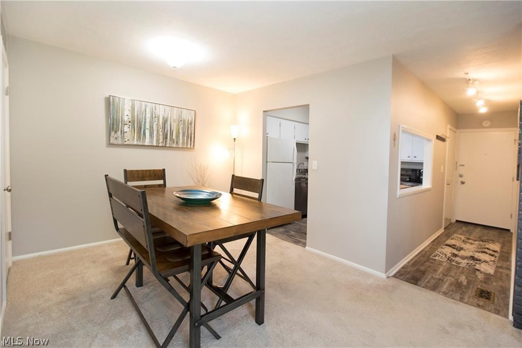 2854 Pease Drive Rocky River OH 44116