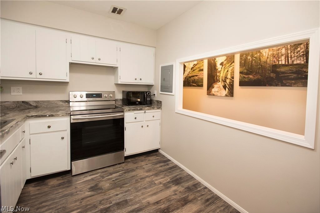 2854 Pease Drive Rocky River OH 44116