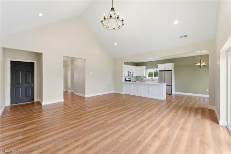 649 Southbay Drive Wadsworth OH 44281