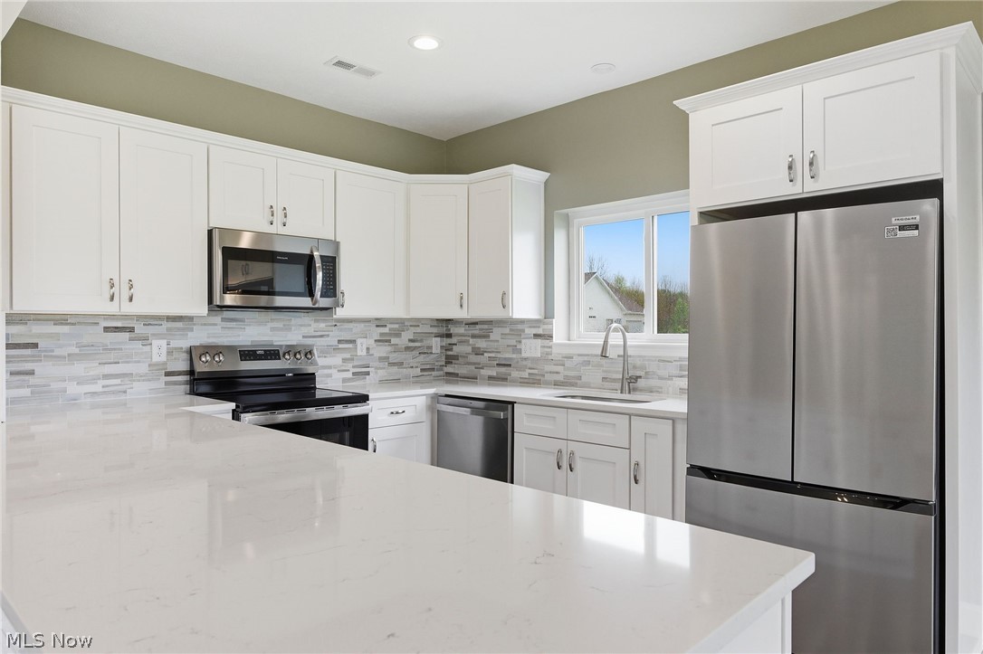 649 Southbay Drive Wadsworth OH 44281
