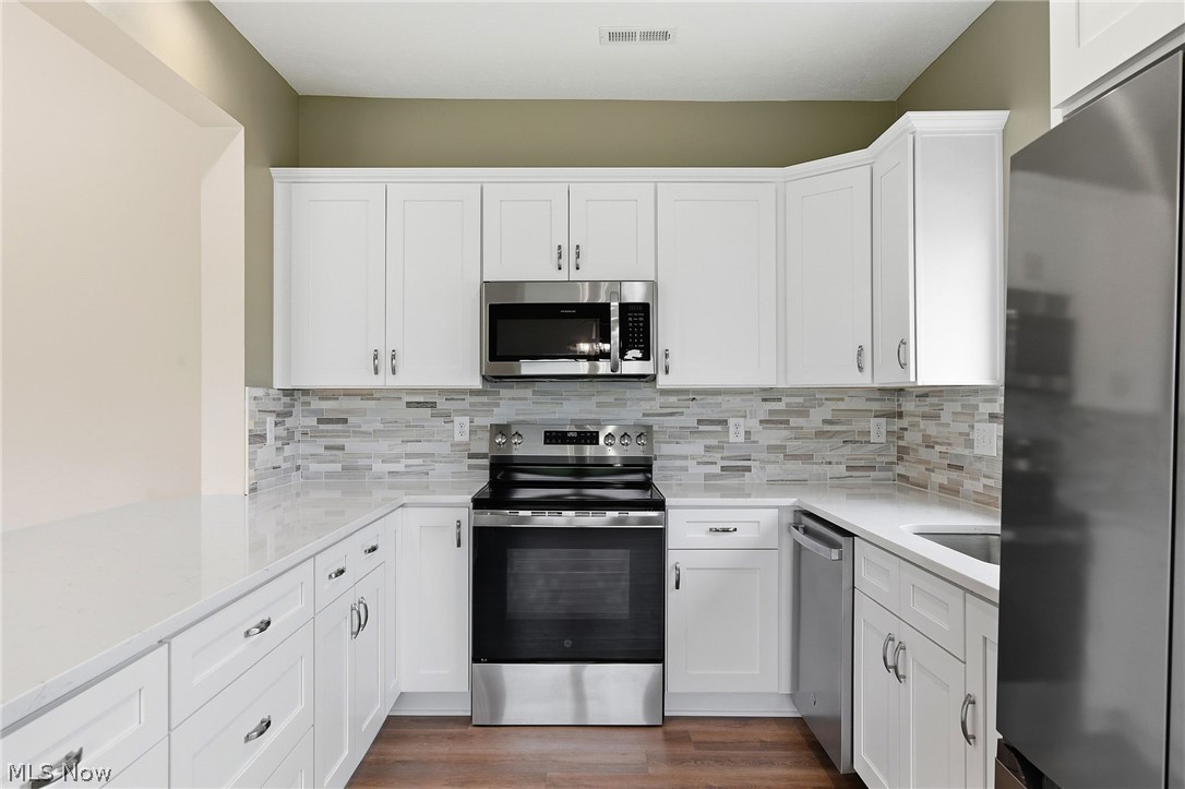 649 Southbay Drive Wadsworth OH 44281